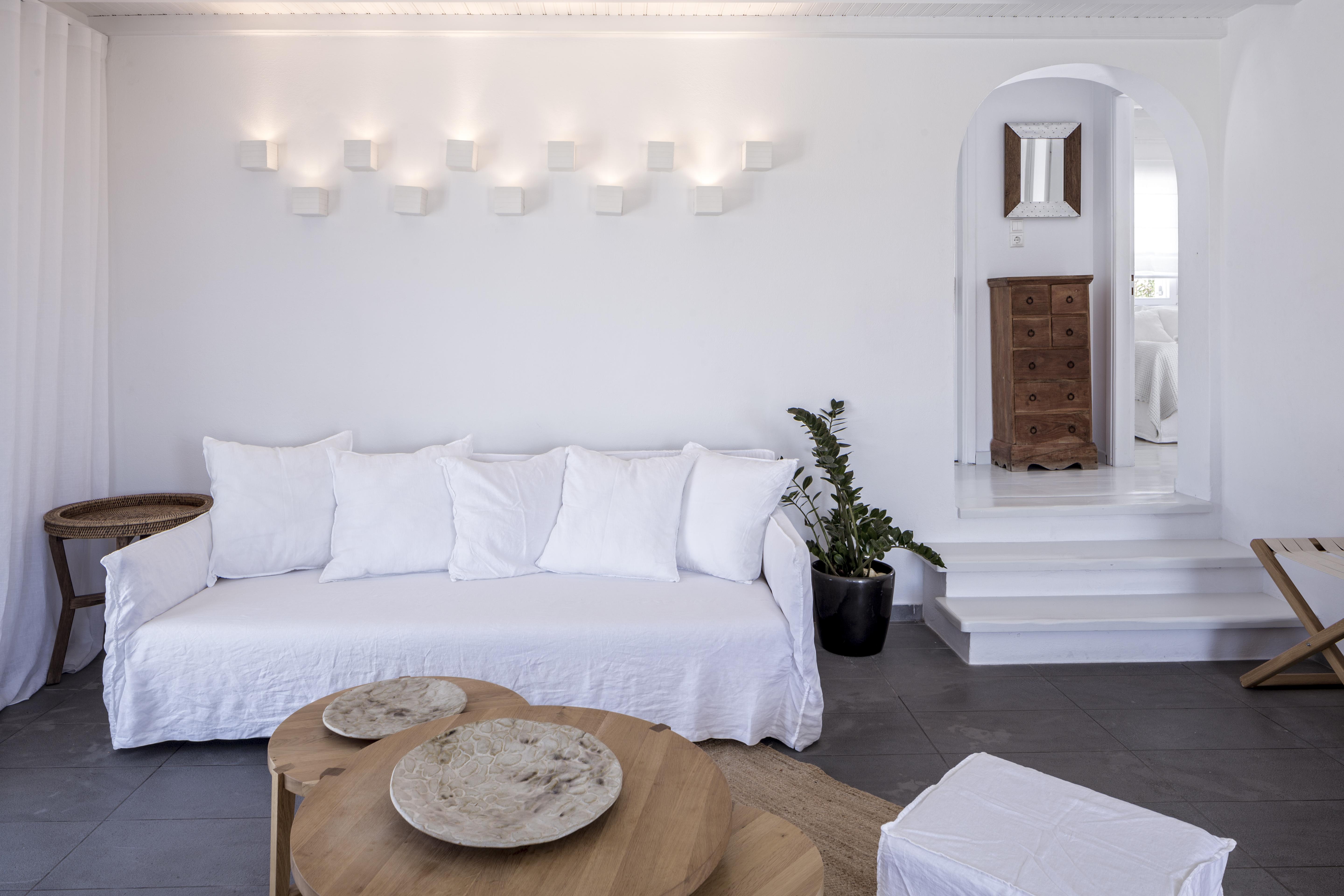 Отель Ostraco Mykonos Town